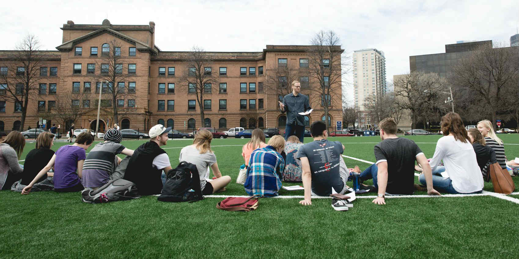 A group of students in an outdoor class.